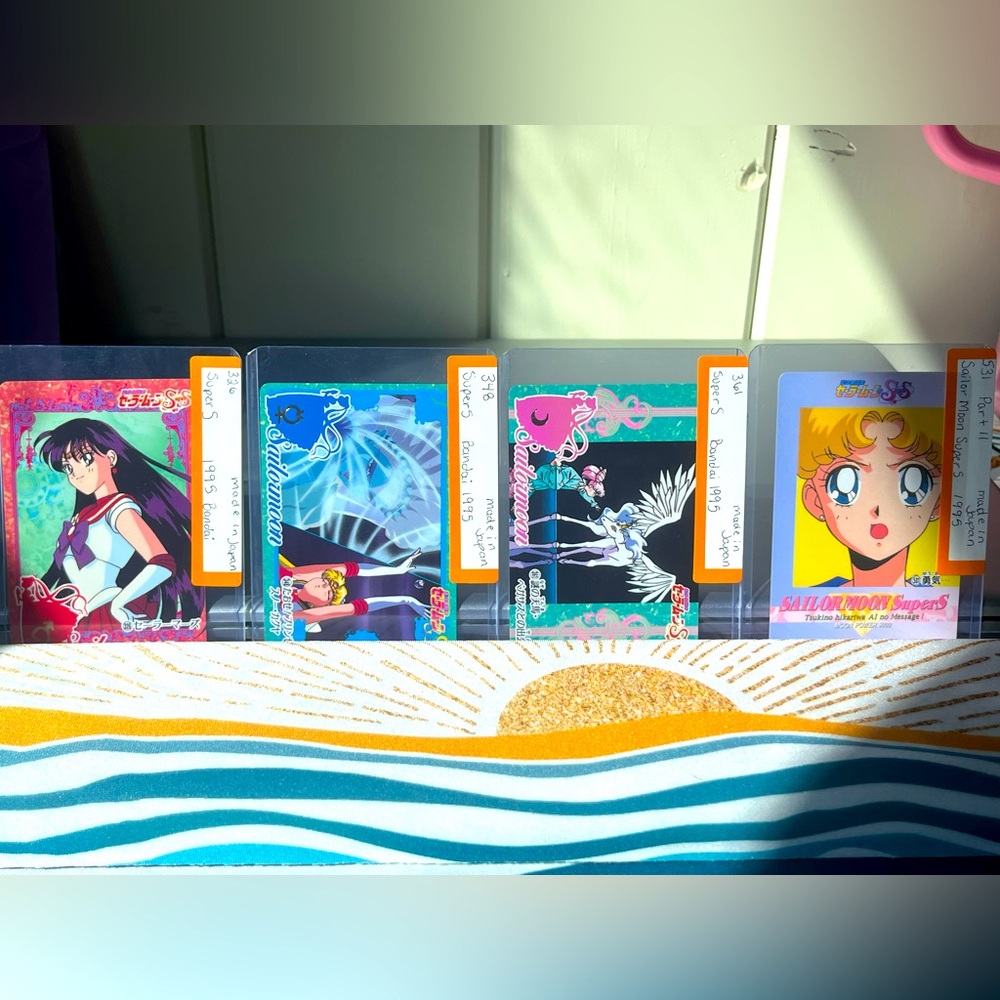 (4) SAILOR MOON BANDAI CARDS (rare)